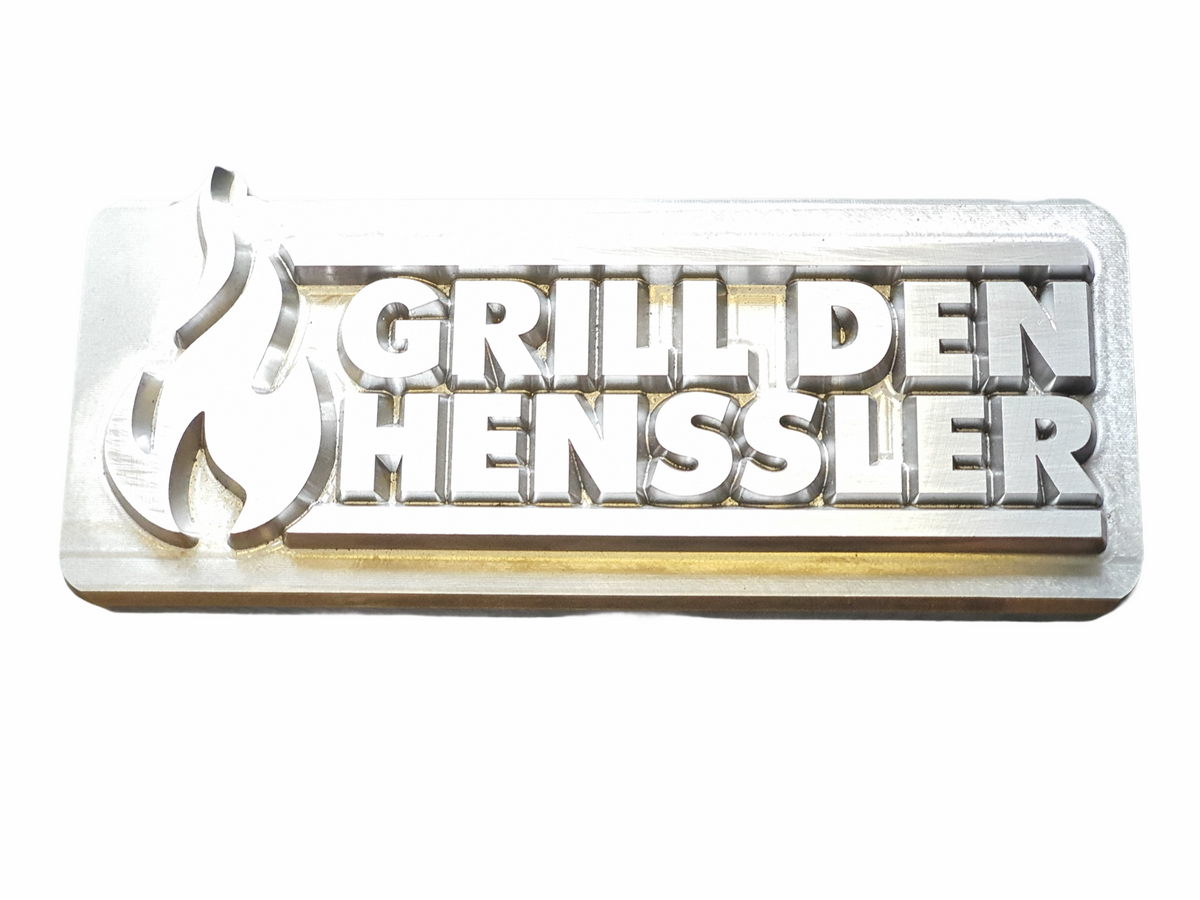 Individuell gravierter Brennstempel aus Gusseisen für Grill den Henssler